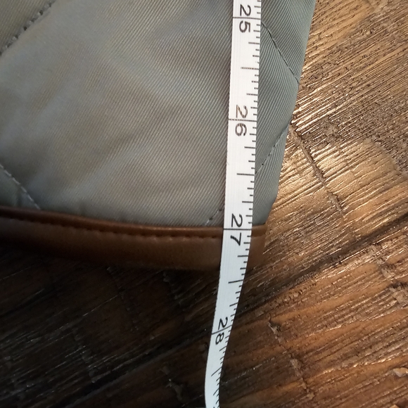 Barbour Quilted Jacket in Green - Picture 13 of 13